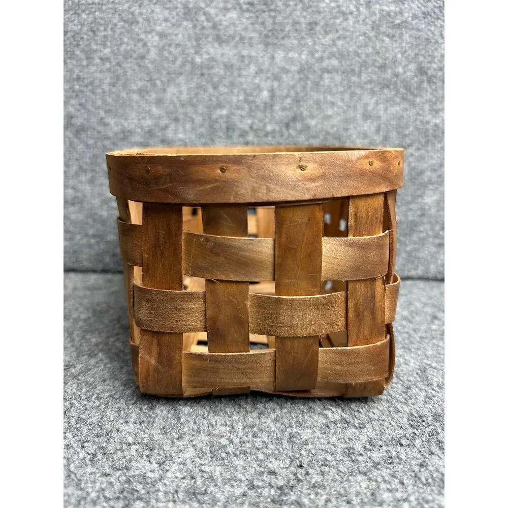 Vintage handmade woven split wood basket 9”rustic farmhouse storage nailed rim